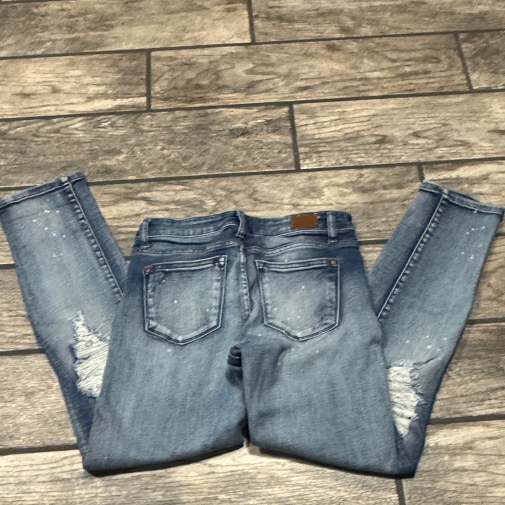 Judy Blue boyfriend fit distressed jeans dark wash size 5/27 - Picture 9 of 12